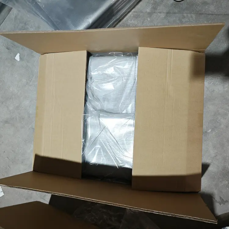 Beltza zilarrezko 240 birjina pe tarpaulin